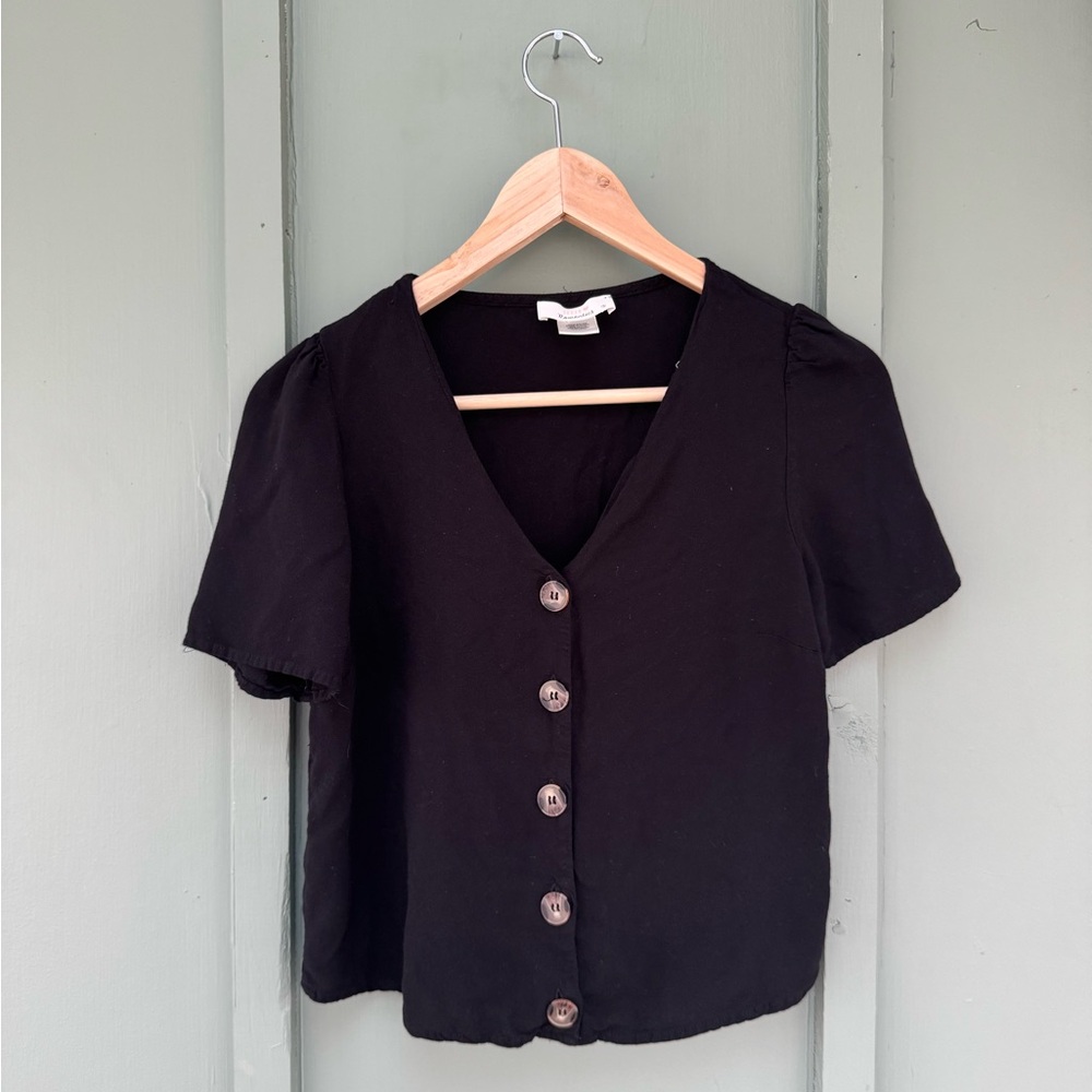 URBAN Romantics Black Button Down Blouse